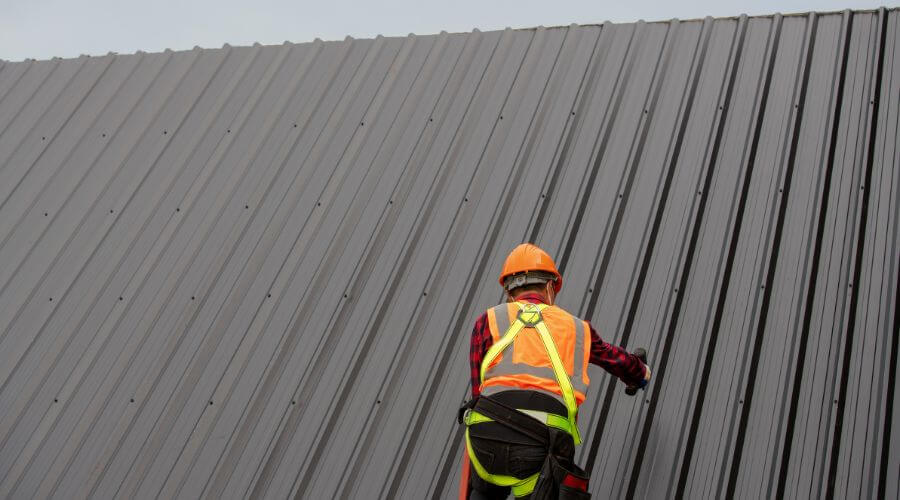 Professional residential roofers in Fall River, WI